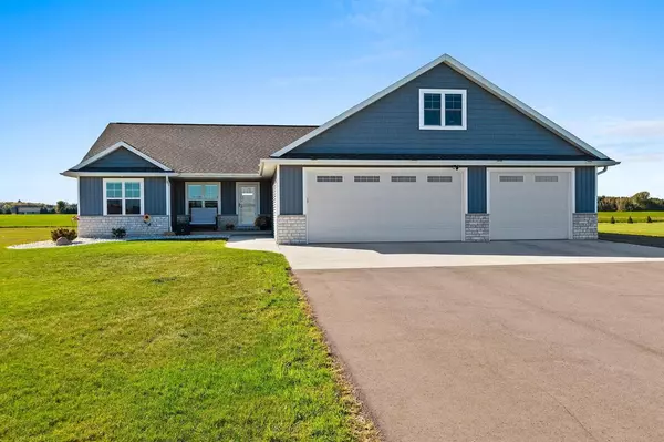 477 HIGHLAND MEADOW TRAIL, Pulaski, WI 54162