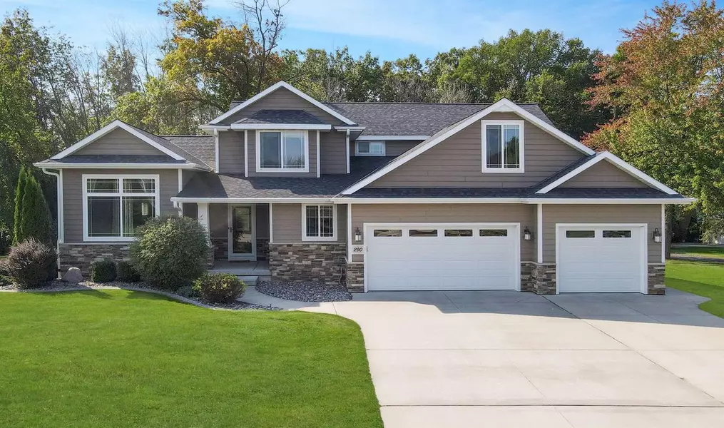 290 BEAU RIVAGE COURT, De Pere, WI 54115