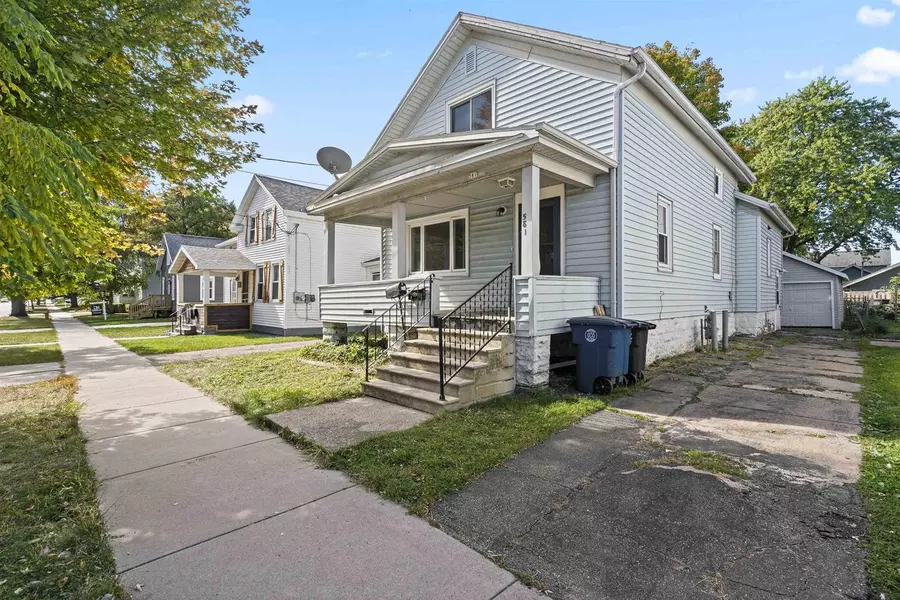 581 BOYD STREET, Oshkosh, WI 54901