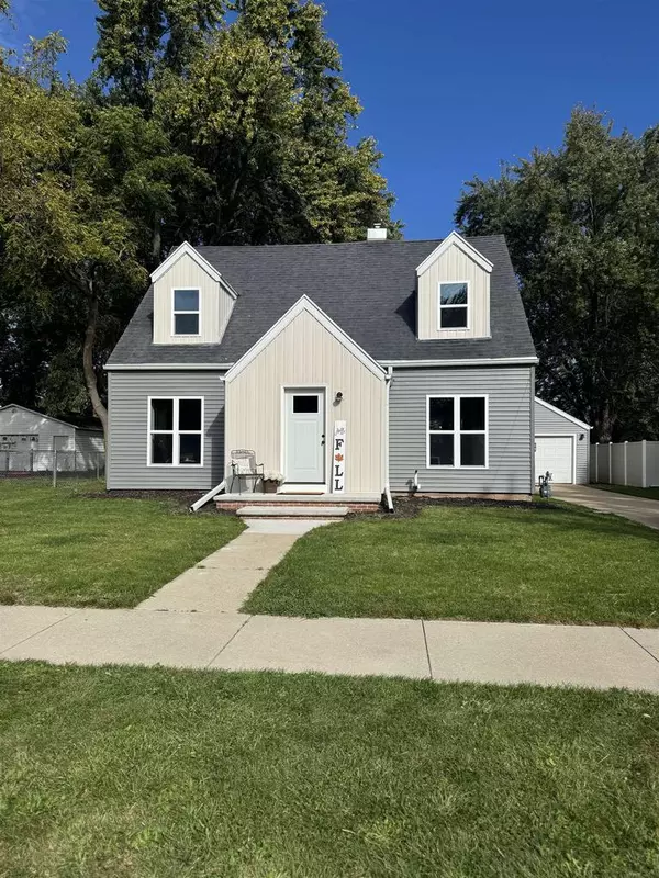 1500 W WASHINGTON STREET, Appleton, WI 54914