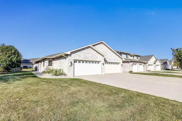 De Pere, WI 54115,901 TRAILSIDE COURT