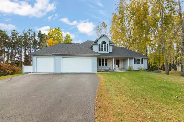 1317 TRANSFER TRAIL, Suamico, WI 54173