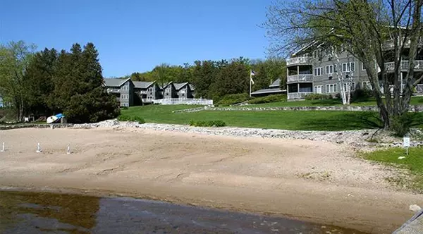 4199 BAY SHORE DRIVE #310, Sturgeon Bay, WI 54235