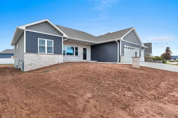 Green Bay, WI 54311,144 PURPLE SAGE DRIVE