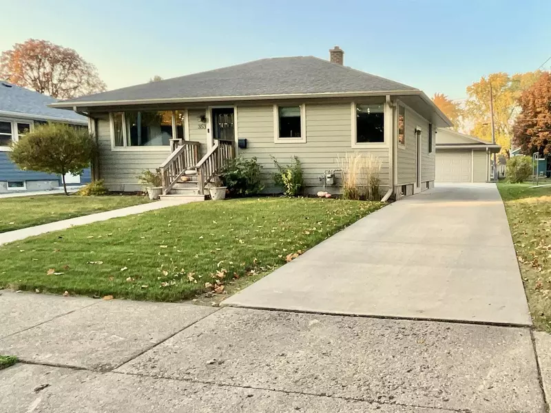 353 E MCWILLIAMS STREET, Fond Du Lac, WI 54935