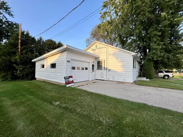 Manawa, WI 54949,220 3RD STREET