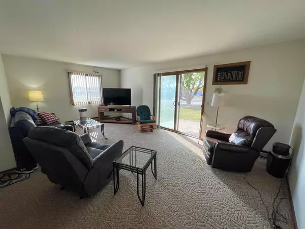 West Bend, WI 53090,1608 CREEK ROAD #106