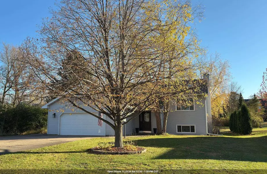 5125 DAVID DRIVE, Oshkosh, WI 54904