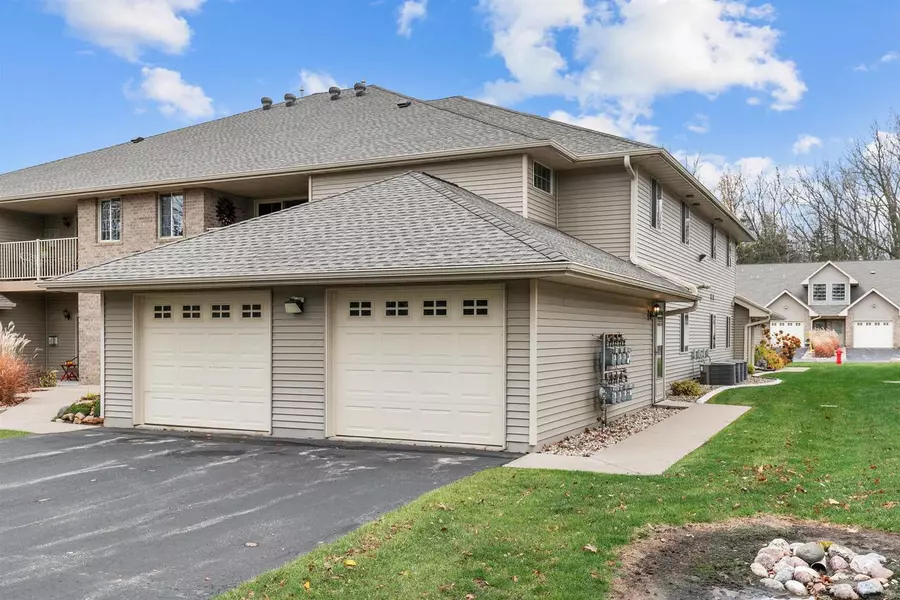 4715 N NEWCASTLE LANE #D, Appleton, WI 54913