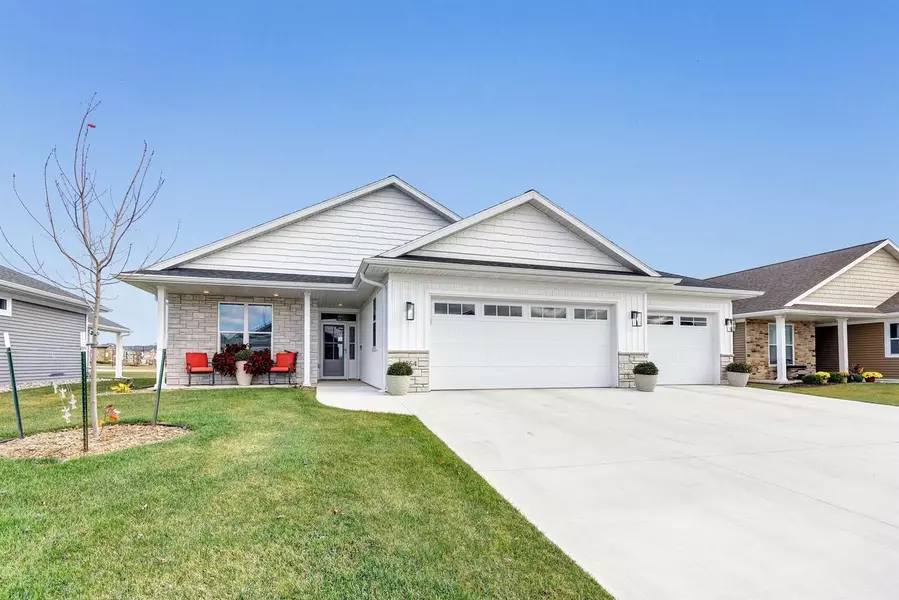 4864 WYLD BERRY WAY, Hobart, WI 54155