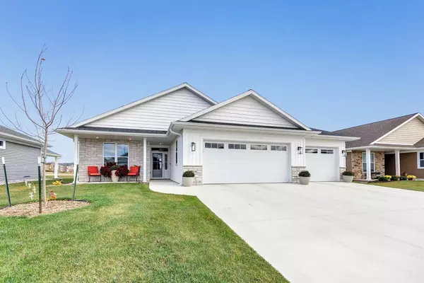 4864 WYLD BERRY WAY, Hobart, WI 54155