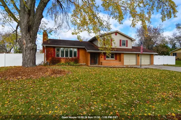 3288 WAUBENOOR DRIVE, Green Bay, WI 54301