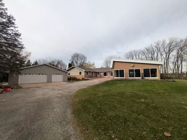 N9126 LAKESHORE DRIVE, Van Dyne, WI 54979