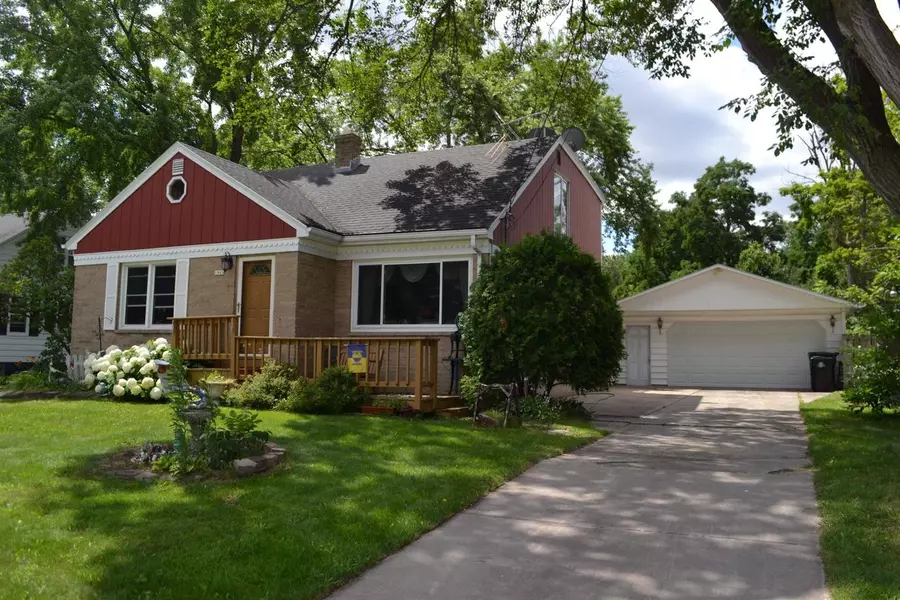 1845 GLENVIEW AVENUE, Green Bay, WI 54303