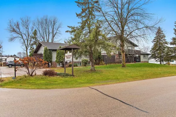 Shawano, WI 54166,N5625 RIVERSIDE DRIVE #8