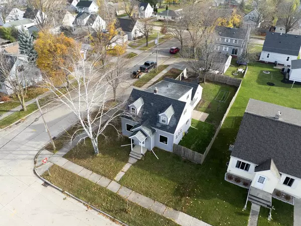 303 S PINE STREET, Kimberly, WI 54136