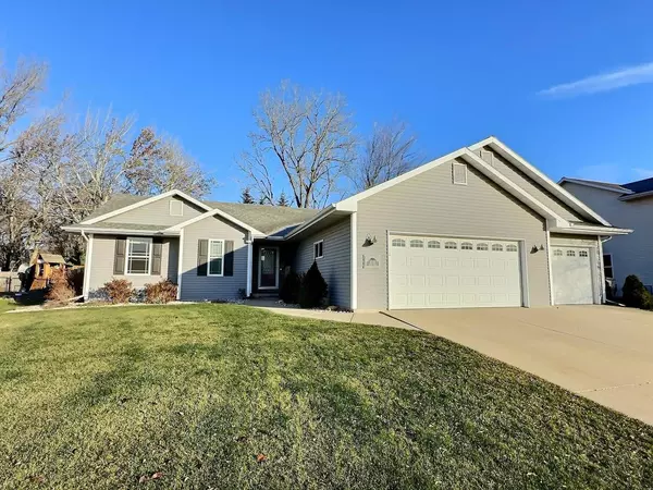 1759 JUSTIN DRIVE, Omro, WI 54963