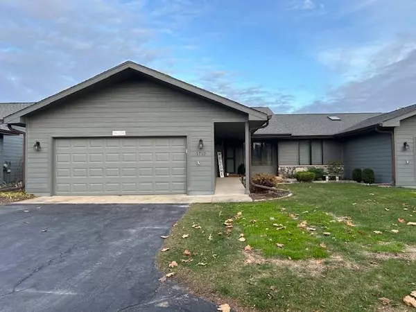 1710 LAKE LARGO DRIVE, Green Bay, WI 54311