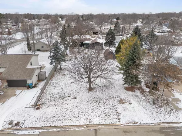 2130 W JONATHON DRIVE, Appleton, WI 54914