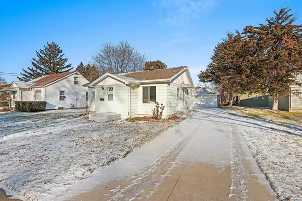 Appleton, WI 54914,1514 W COMMERICAL STREET