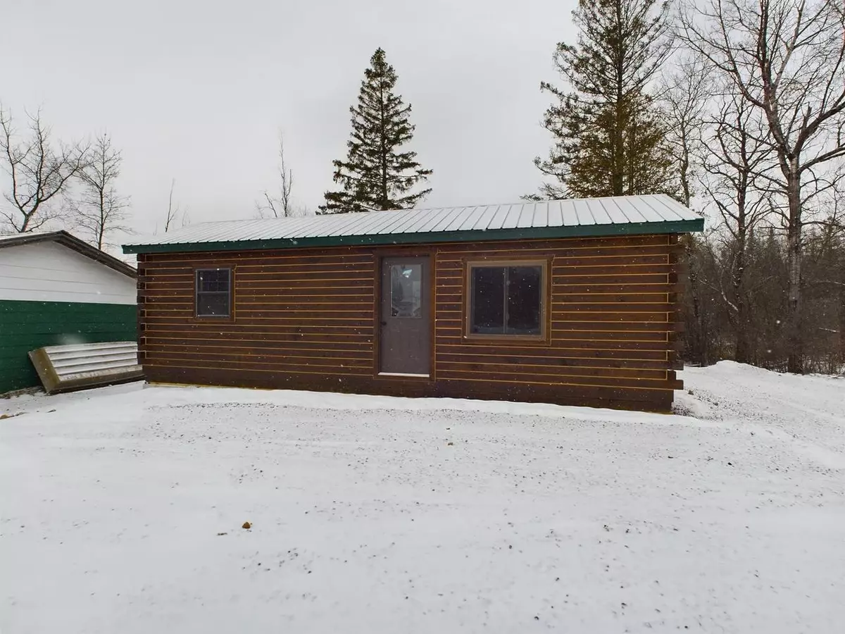 Laona, WI 54541,5111 SPRUCE STREET