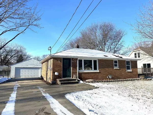 525 S WEIMAR STREET, Appleton, WI 54915