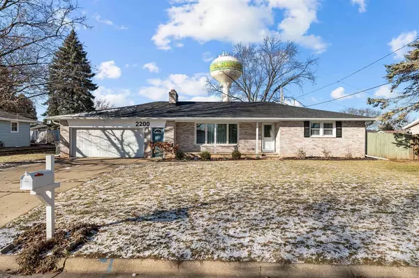 2200 RASMUSSEN PLACE, Green Bay, WI 54304