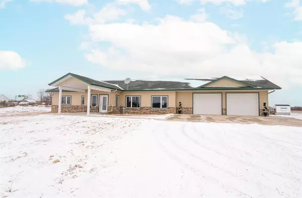 8604 ANGOLI WAY, Larsen, WI 54947