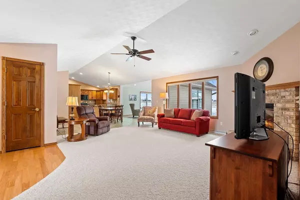 Hortonville, WI 54944,N3141 STATE RD 76