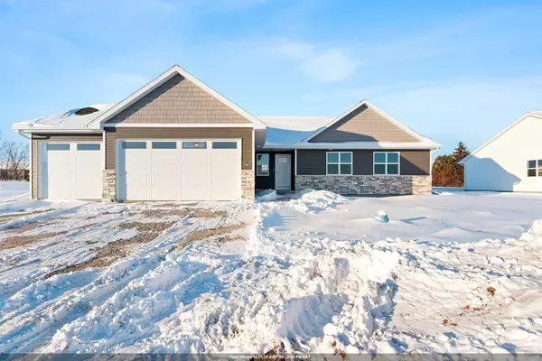 W7087 JACLYN LANE, Greenville, WI 54942