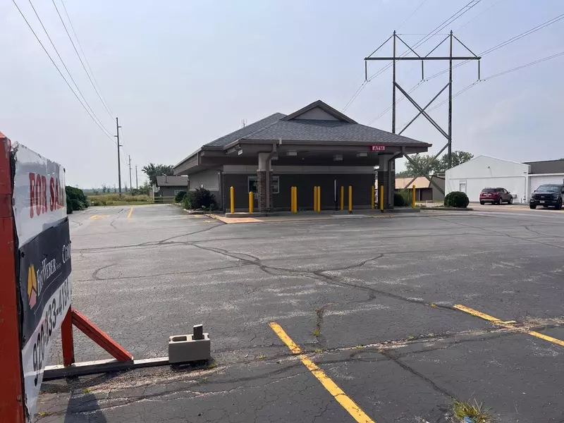 927 E MAIN STREET, Winneconne, WI 54986