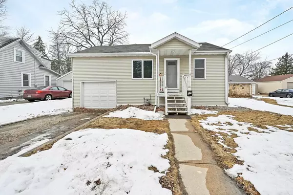 308 OAK GROVE AVENUE, Green Bay, WI 54302