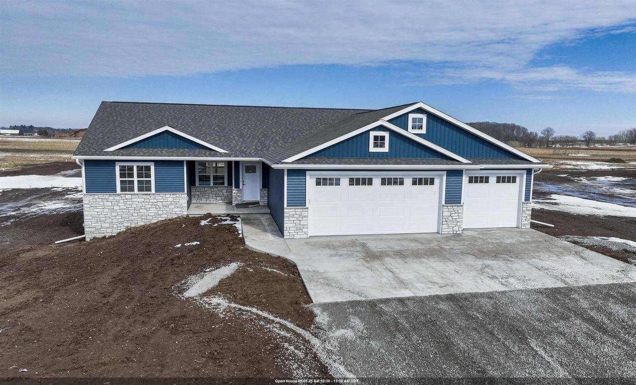 3752 WESTPOINT ROAD, Suamico, WI 54313