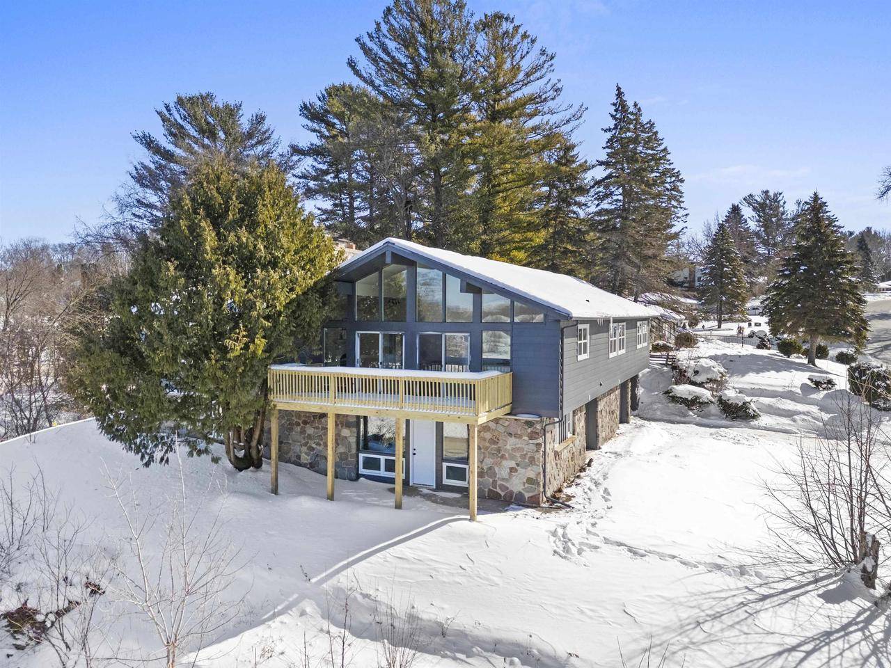 Green Bay, WI 54311,1032 MT MARY DRIVE