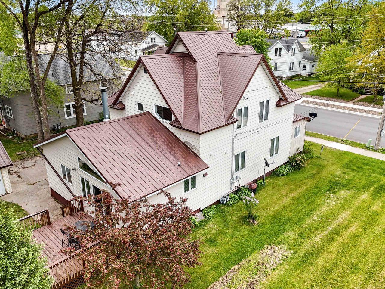 511 E 5TH STREET, Shawano, WI 54166