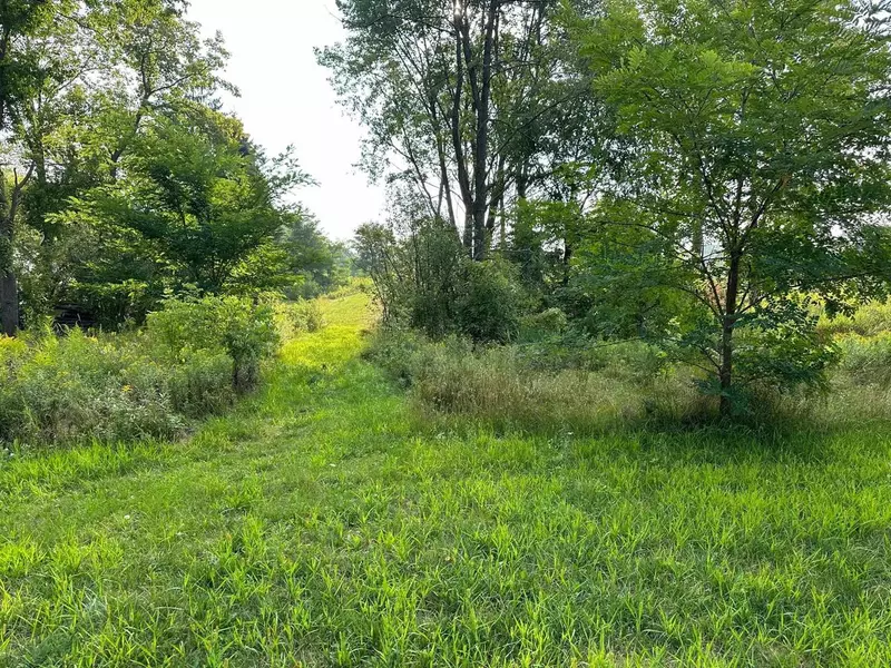 3102 S SANDSTONE COURT, Green Bay, WI 54313