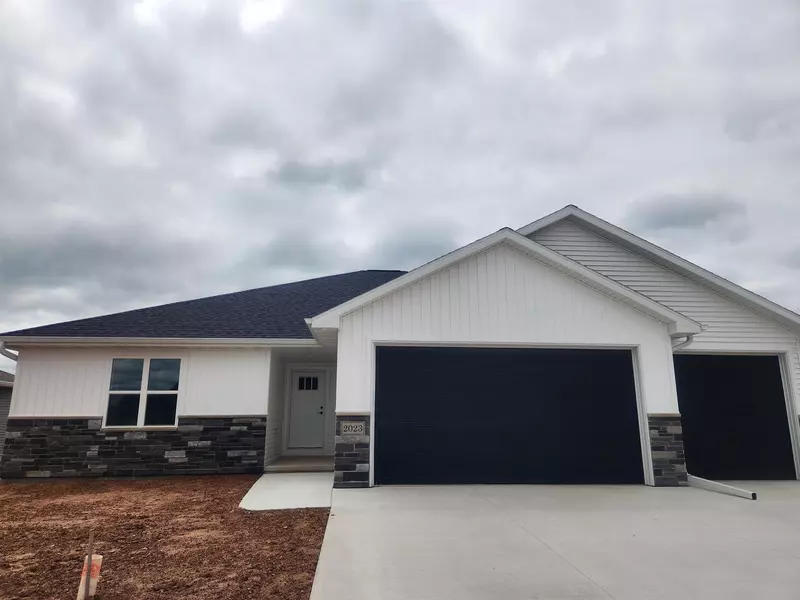 2023 RED FOX LANE, Kaukauna, WI 54130