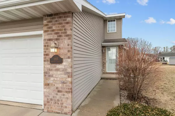 Appleton, WI 54913,1915 N MARGARET STREET