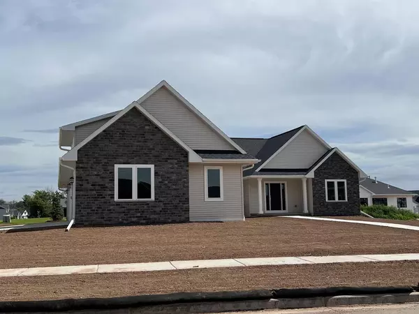 De Pere, WI 54115,2421 CREEKSEDGE WAY