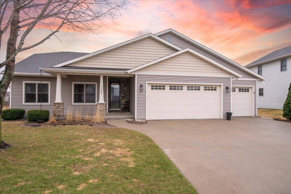 3265 CASEY TRAIL, Oshkosh, WI 54904