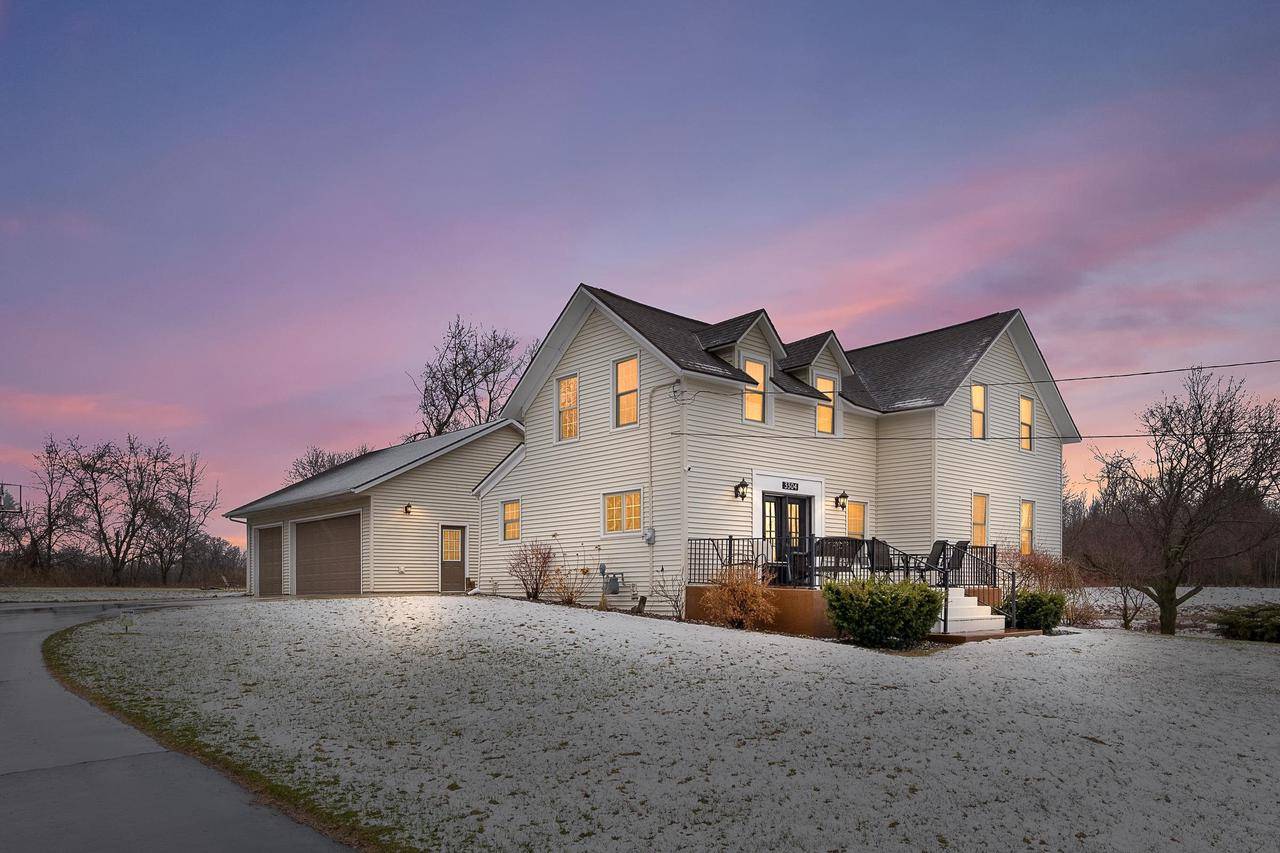3304 NICOLET DRIVE, Green Bay, WI 54311