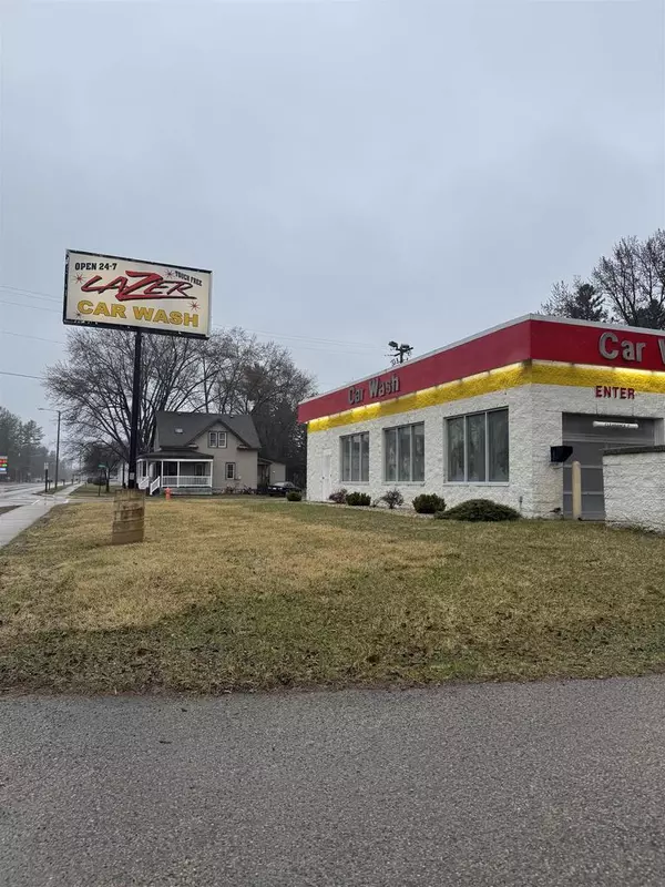 376 W BANNERMAN AVENUE, Redgranite, WI 54970