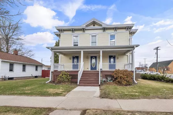 833 WELLS STREET, Marinette, WI 54143