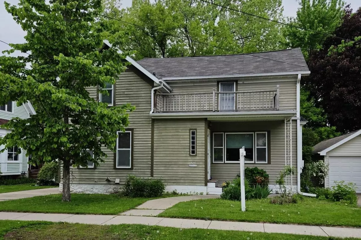 Appleton, WI 54911,526 N VINE STREET