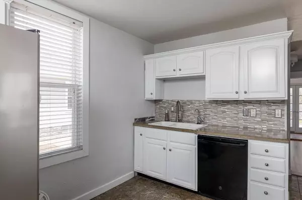 Appleton, WI 54911,521 N LAWE STREET