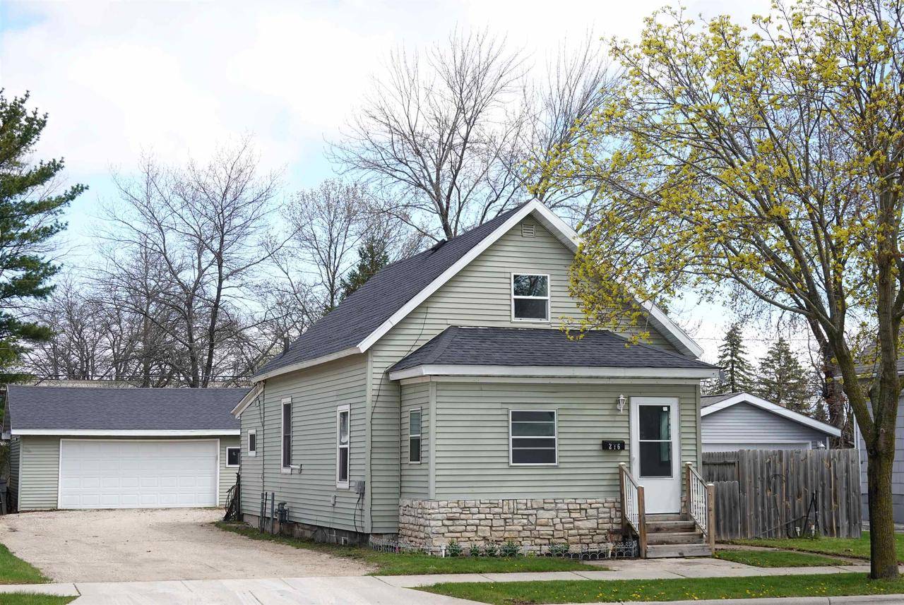 North Fond Du Lac, WI 54937,216 HARRISON STREET
