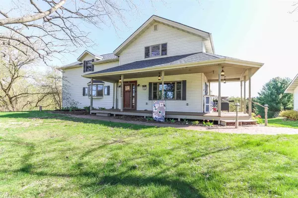 N4618 STATE ROAD 49, Waupaca, WI 54981