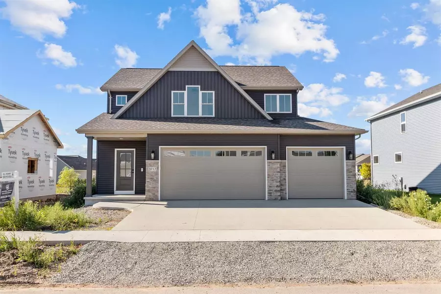 3717 E GLADIOLUS PLACE, Appleton, WI 54913