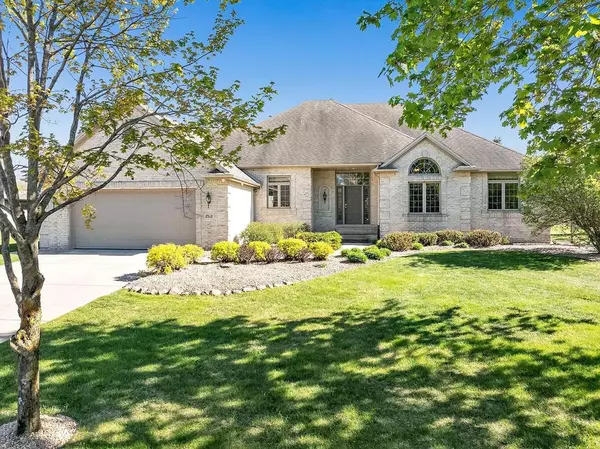 2531 HUNTINGTON WAY, Suamico, WI 54173