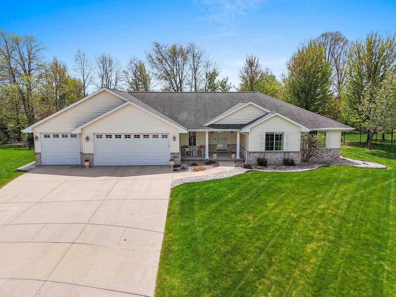 2074 SANDY SPRINGS ROAD, De Pere, WI 54115